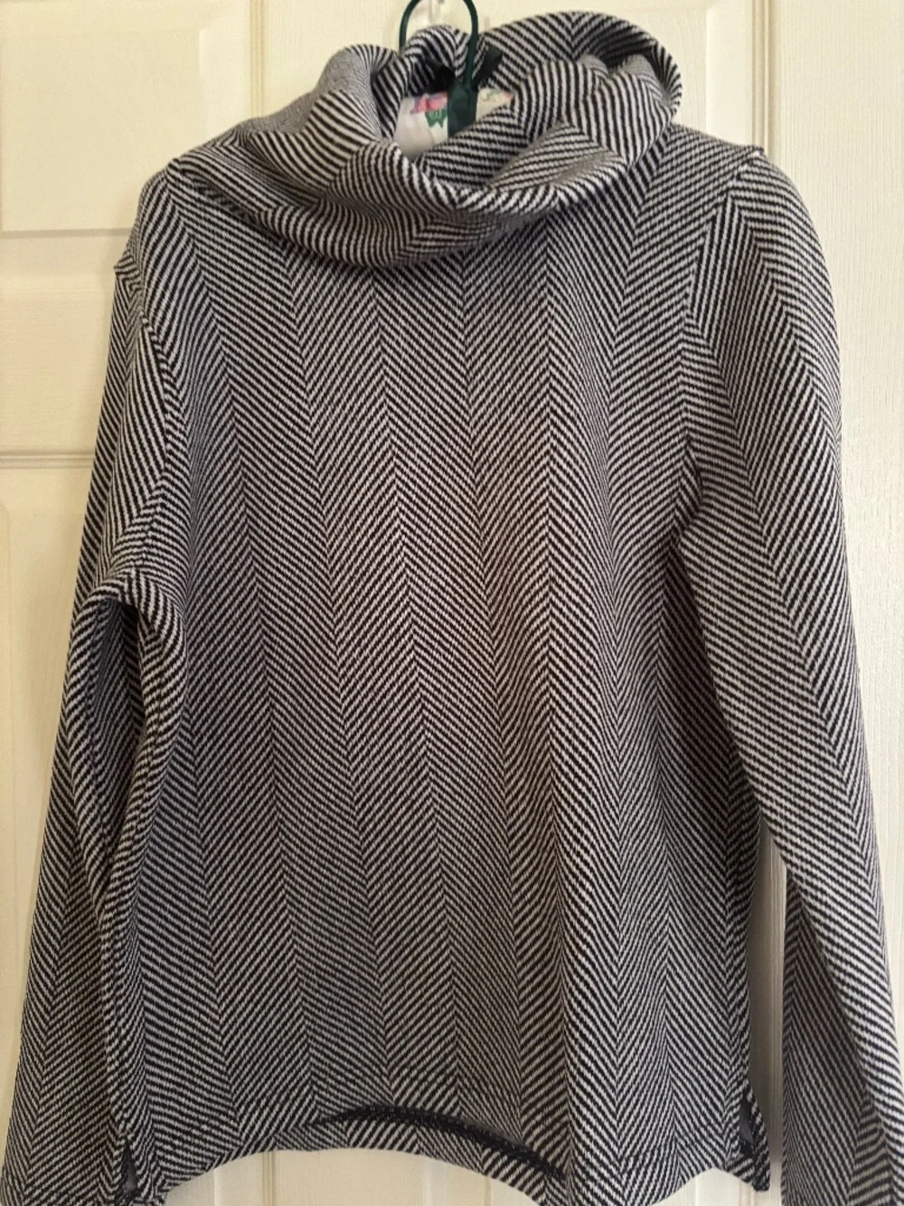JCREW fleecy Top